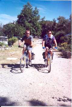 Peter et Ken à vélo
